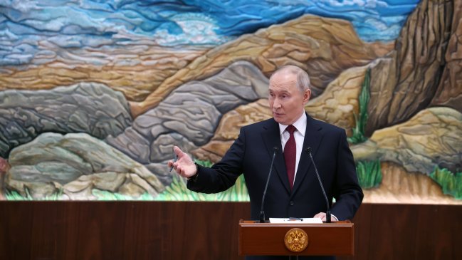 Putin acepta que Budapest acoja negociaciones de paz para Ucrania
