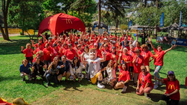   Santiago inicia sus talleres de verano junto a McDonald's con el relanzamiento de Plan Vecino 