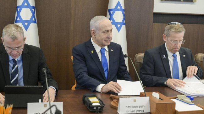 Netanyahu pide al presidente de Israel el indulto en su juicio por corrupción