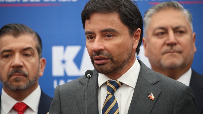 Carter respaldó llamado a conformar una 