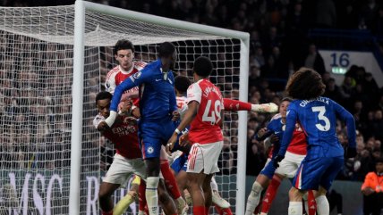   Chelsea resistió con uno menos ante Arsenal y cosechó valioso empate en la Premier 