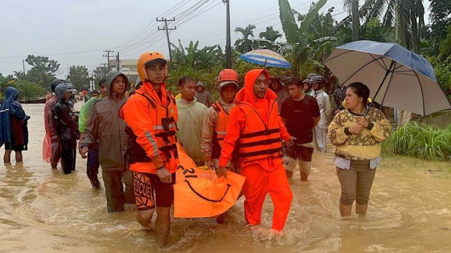 Más de 1.100 muertos por inundaciones en Indonesia, Sri Lanka y Tailandia