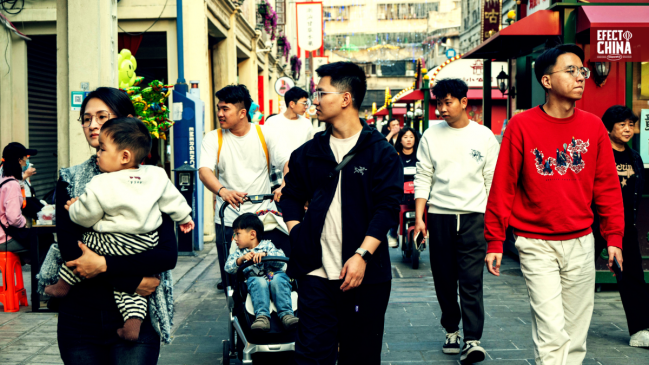 China lanza sistema nacional de mediación familiar para enfrentar su crisis demográfica