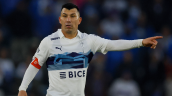 Gary Medel acordó su continuidad en la UC con opción de jugar hasta los 40 años
