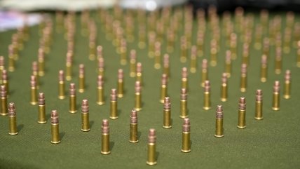 Pudahuel: Prófugo por homicidio cayó con un arsenal y droga tras ser sorprendido en auto robado