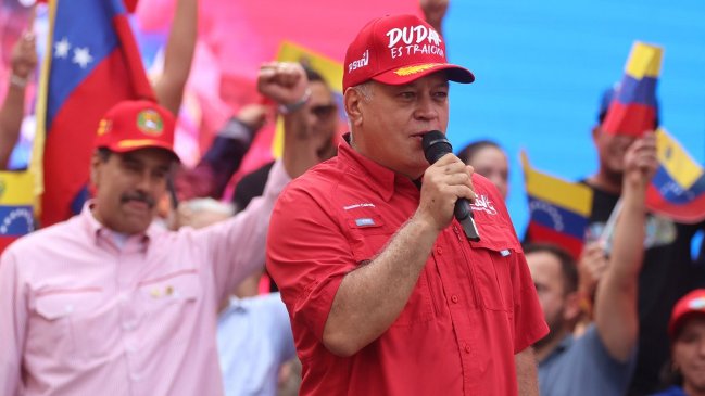 Diosdado Cabello: Venezuela está en una revolución pacífica, pero no desarmada