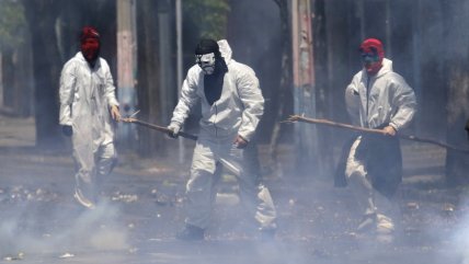 Desbordes acusa "inacción" de Hassler por supuesto vínculo de docentes con "overoles blancos"