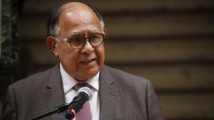 Por nuevos antecedentes se postergó votación de acusación contra Simpertigue