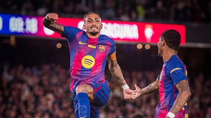   Raphinha comandó el triunfo de FC Barcelona sobre Osasuna por La Liga 