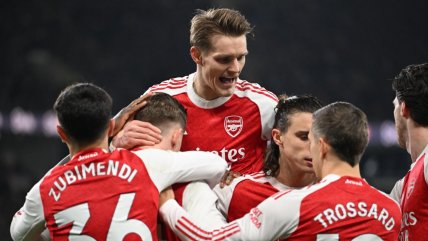   Arsenal superó a Everton y mantuvo su liderato en la Premier League 