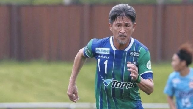 Kazuyoshi Miura desafía al tiempo y debutó con 58 años en la tercera división japonesa