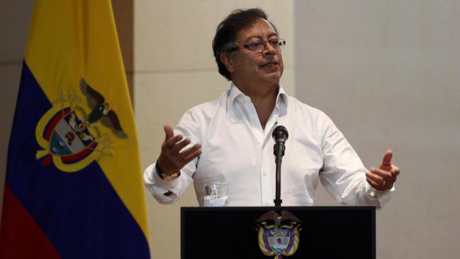 Por los "cambios políticos", Petro recomendó el retorno a los colombianos que viven en Chile