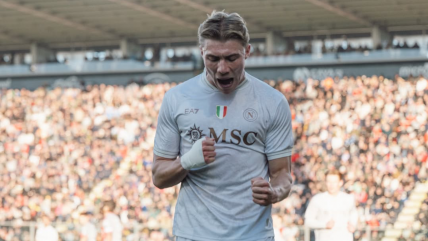   Napoli se impuso en su visita a Cremonese para seguir en el podio de Serie A 