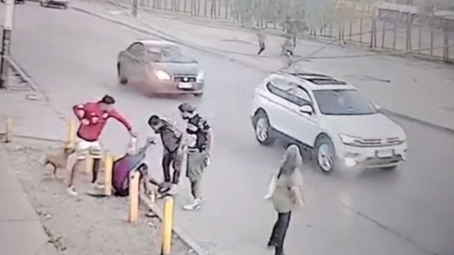 Cámaras revelan brutal ataque incendiario a hombre en situación de calle en San Bernardo