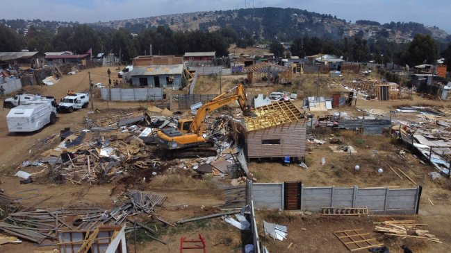 Carabinero herido a bala en medio de desalojo de megatoma de San Antonio