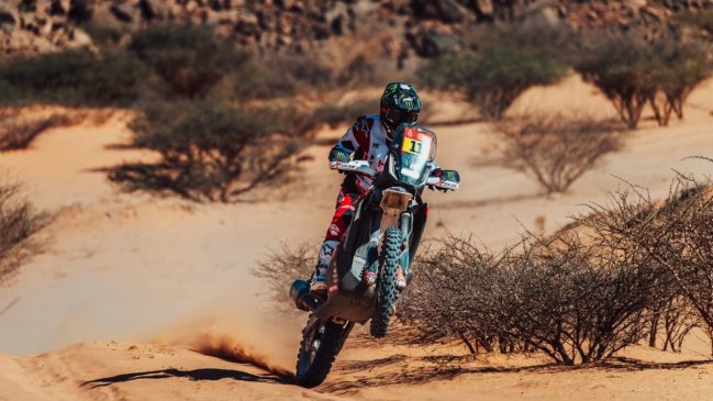 Ignacio Cornejo tuvo una irregular jornada en el Dakar aunque se mantuvo top ten