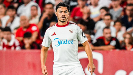   Gabriel Suazo retomó los entrenamientos con Sevilla y asoma como opción 