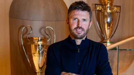   Manchester United anunció a Michael Carrick como su nuevo entrenador 