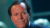 Editorial actualizará biografía de Julio Iglesias tras denuncias por agresión sexual