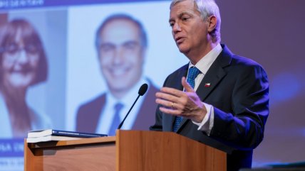   Congreso Futuro: Kast asistió al lanzamiento de un libro del senador Chahuán 