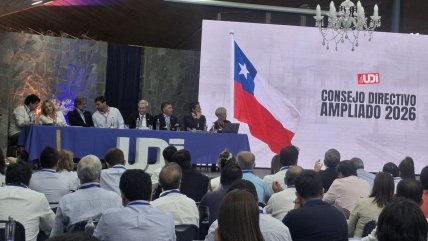 Kast en consejo UDI: Deberemos ser creativos porque nos van a dejar poca plata