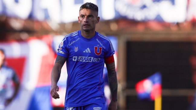 La U desafía a Racing en su primer apretón internacional de 2026