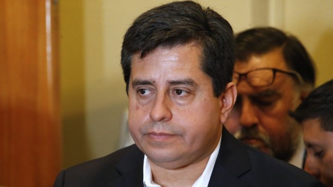 Senador Araya por quiebre oficialista: 
