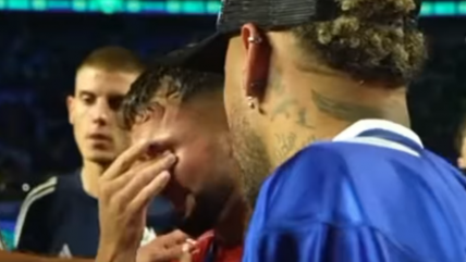   [VIDEO] Neymar consoló a los jugadores de Chile tras la final del Mundial de la Kings League 