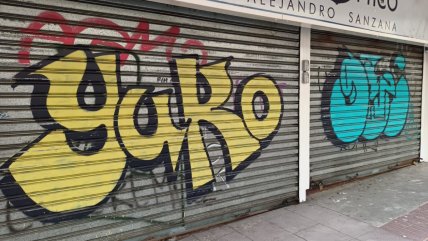  Identifican a pareja por millonarios rayados en Puerto Montt  