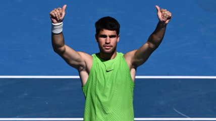   Carlos Alcaraz venció a Corentin Moutet y avanzó a octavos de final del Abierto de Australia 