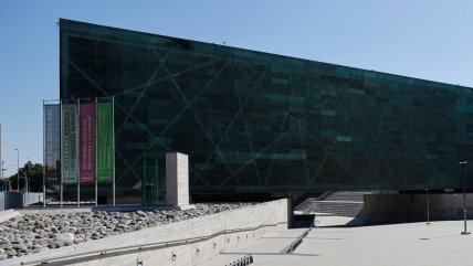 Heridas compartidas: Museo de la Memoria integrará el archivo del exilio español en Chile