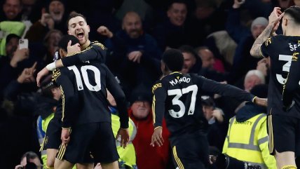   Manchester United aprovechó el vuelo del 