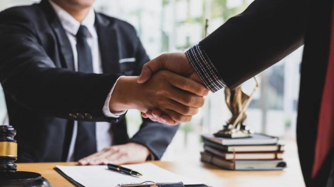 Ranking de los mejores abogados de deudas en Chile