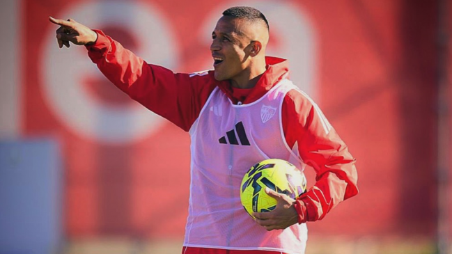 Buenas noticias desde España: Alexis Sánchez retornó a los trabajos de Sevilla