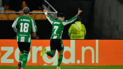   [VIDEO] Betis tomó ventaja ante Feyenoord con un zurdazo de Antony y un cabezazo de Ez Abde 