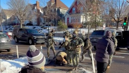 Revelan video con altercado entre el ICE y Alex Pretti 11 días antes de su muerte