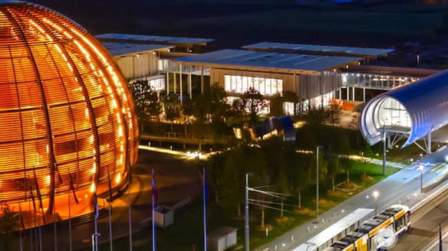 Valle celebró ingreso de Chile a CERN: 