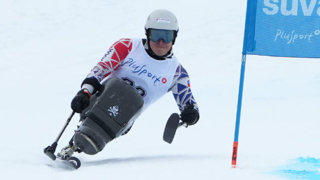 El esquiador chileno Nicolás Bisquertt se alista para los Juegos Paraolímpicos de Invierno 2026