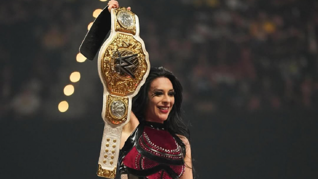 Stephanie Vaquer defendió con éxito el título mundial femenino de la WWE