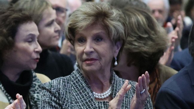 Marta Larraechea fue trasladada a Santiago tras su complicación de salud