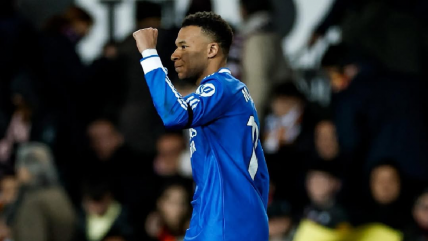   Real Madrid venció a Valencia y sigue como único escolta de Barcelona en la Liga española 