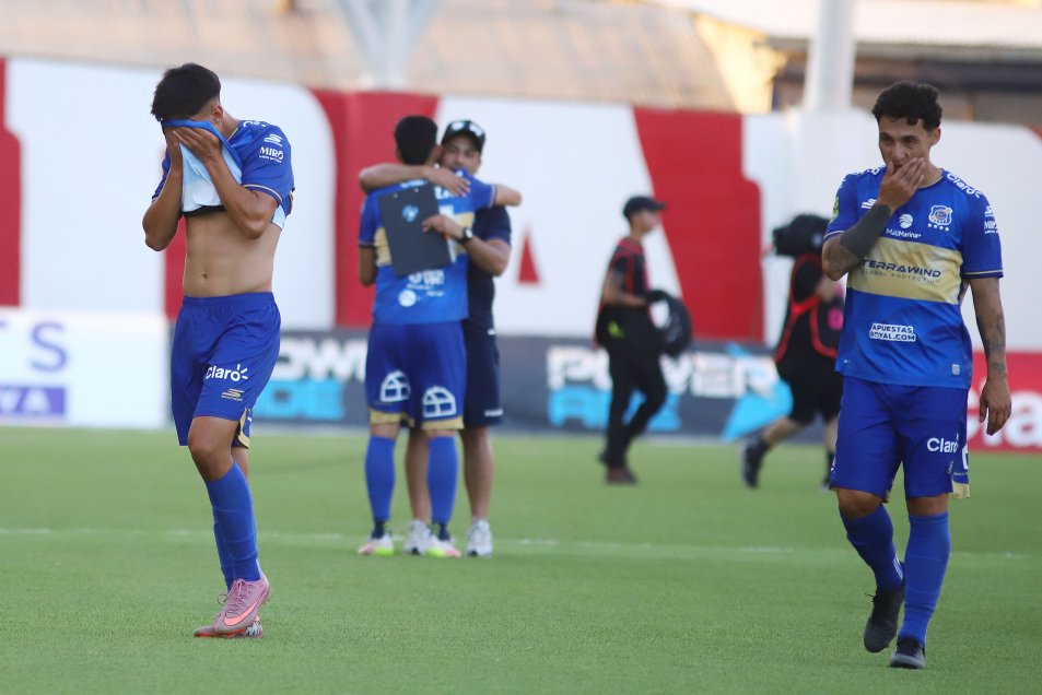   La desazón de Everton tras caer ante Huachipato y sumar su tercera derrota consecutiva 