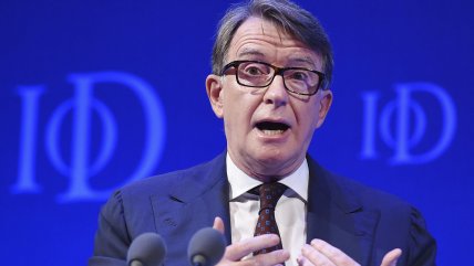   Policía británica detuvo a exministro Peter Mandelson por sus lazos con Epstein 