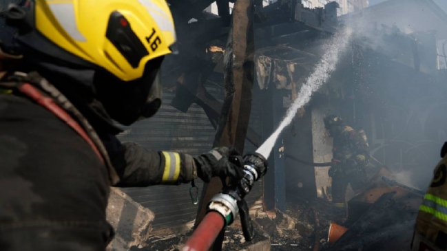 Explosión de gas en el Mercado Central de Antofagasta dejó dos heridos