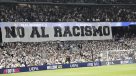 Hinchada de Real Madrid apoyó a Vinicius con lienzo contra el racismo en duelo ante Benfica