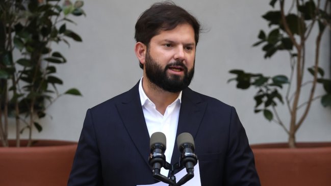 Boric iniciará marzo en Juan Fernández, donde inaugurará el año escolar