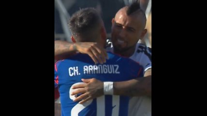   [VIDEO] Vidal y Aránguiz protagonizaron un afectuoso abrazo en el Estadio Monumental 