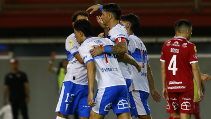 La UC venció a Ñublense de la mano de Zampedri en un partido que tuvo protagonismo del VAR