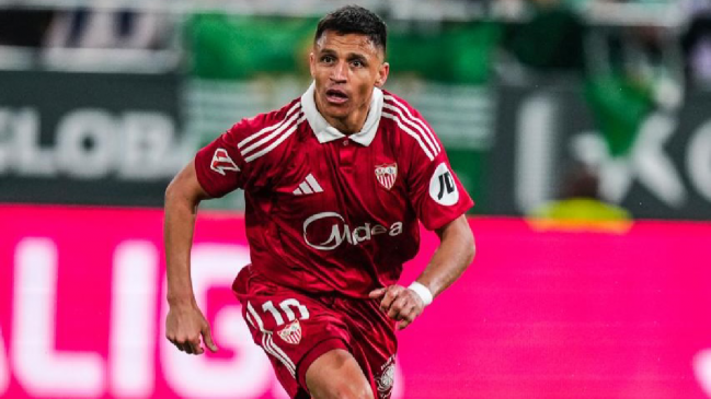 Alexis amargó a Pellegrini con un golazo y Sevilla rescató un empate ante Real Betis