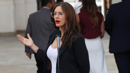 Camila Vallejo: Nosotros nos vamos, pero la ciudadanía tiene que estar activa y vigilante